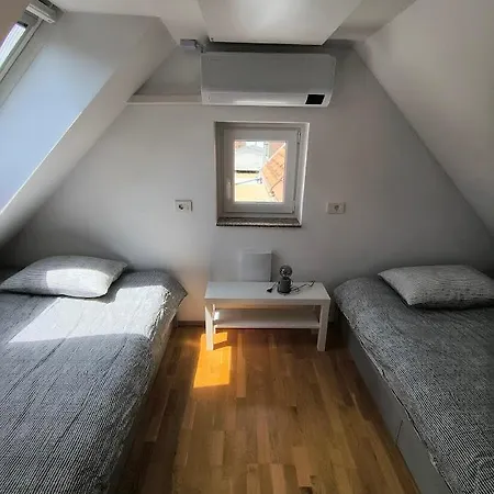 Hiska Masa Tatil parkı Catez ob Savi